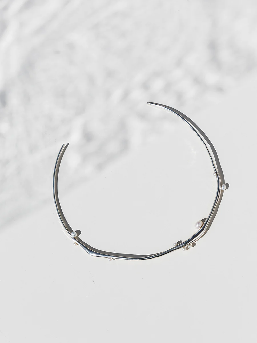 ESTHER COLLAR