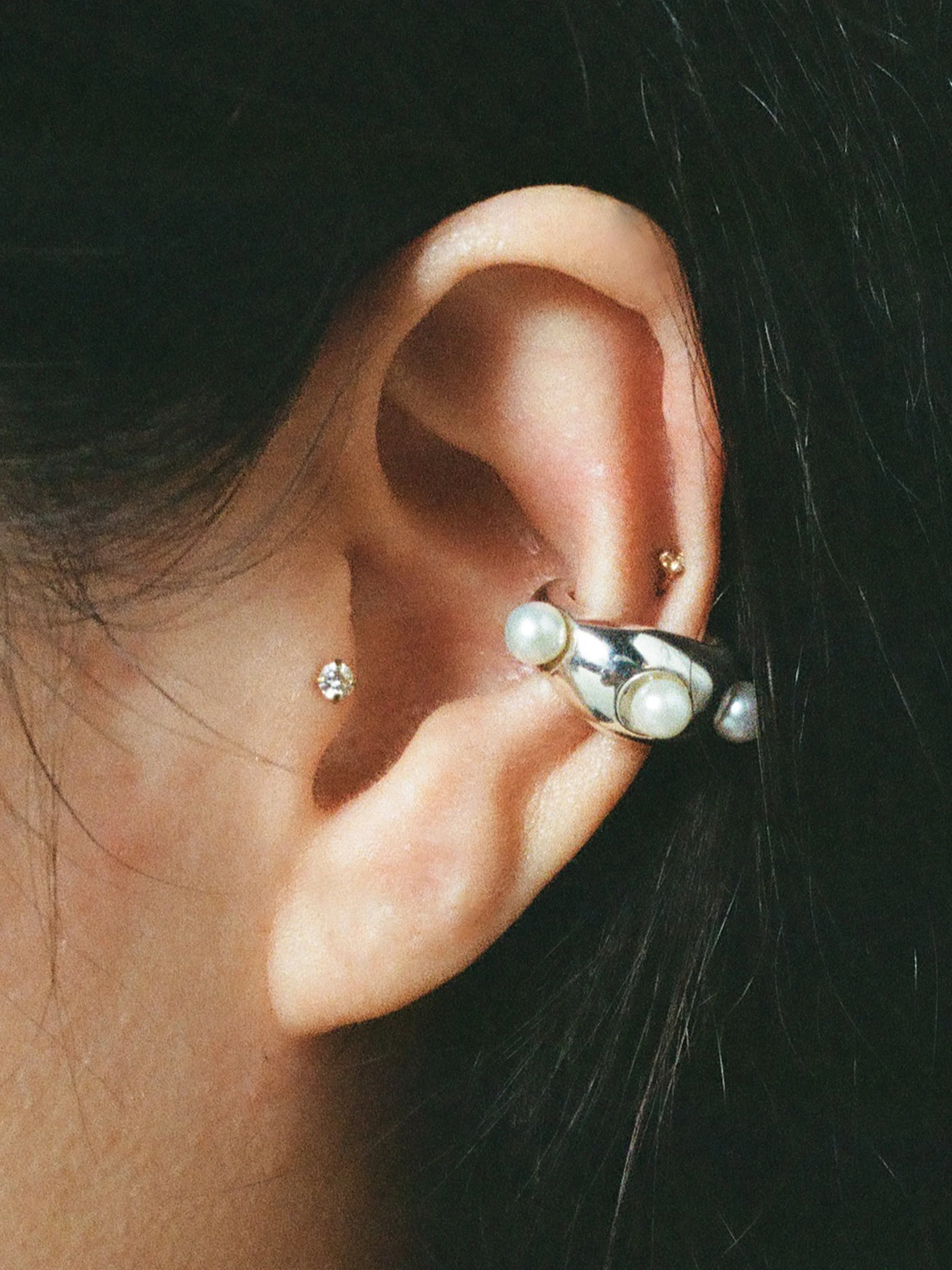 GROSSO Perla Ear Cuff - Image 3