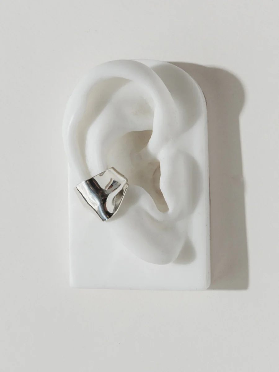 PLEAT EAR CUFF - Image 3